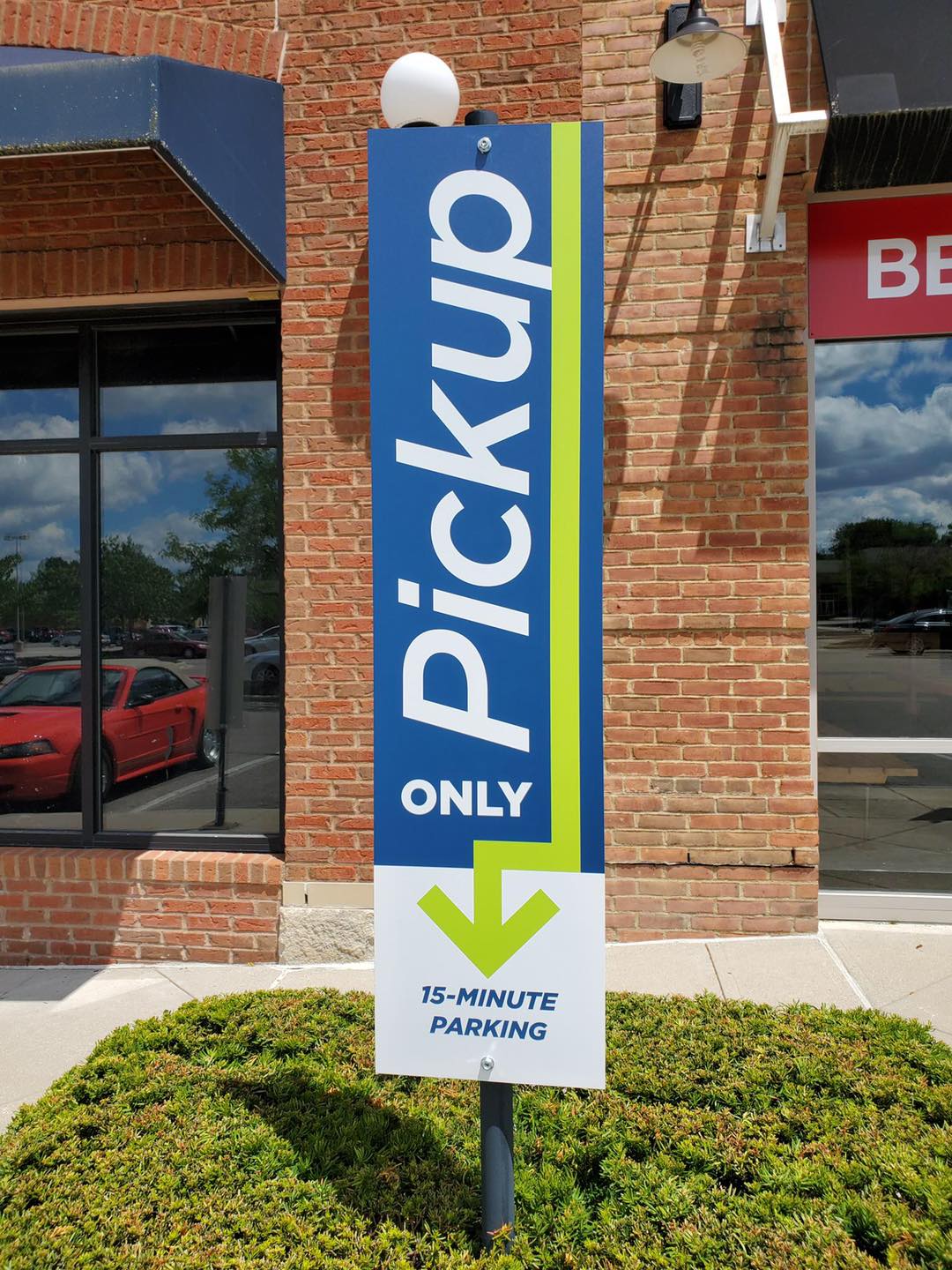 Up close look at the signage CASTO helped create for our tenants drive-up paking signage
